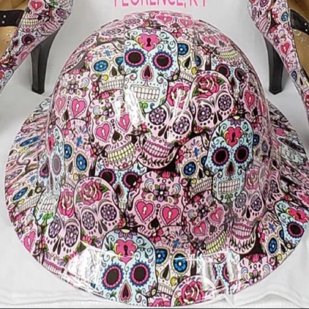 Custom HYDROGRAPHIC woman’s hard hat